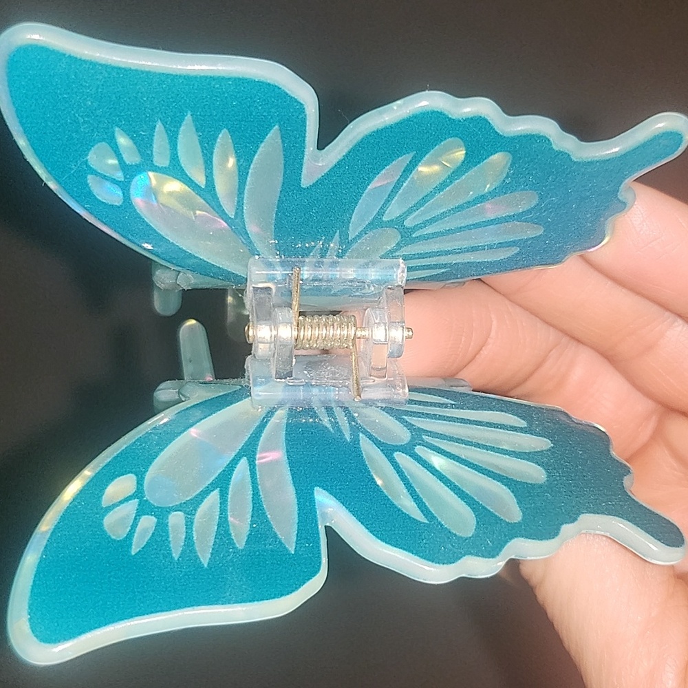 Butterfly hair claw